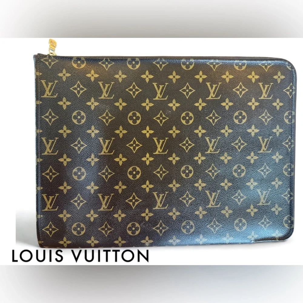✨ Authentic Louis Vuitton Monogram Etui Voyage MM Portfolio COA, Dust Bag & Box✨